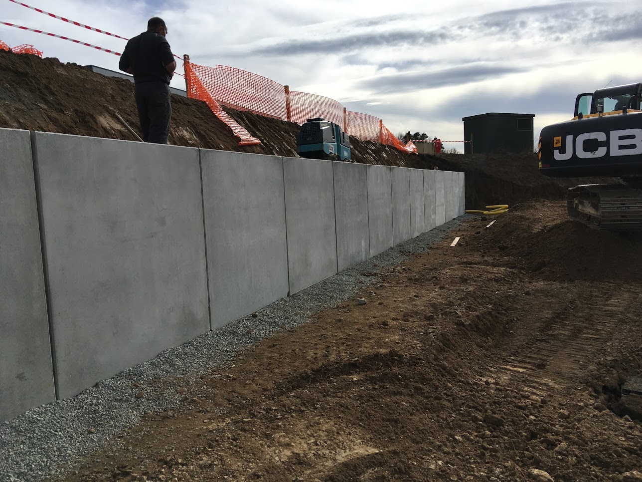 Mise en place de mur en L béton